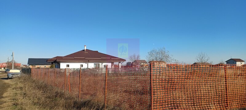 Sabareni, teren intravilan construibil, cu utilitati in apropiere